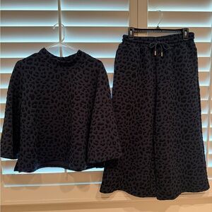 Women's Navy Leopard Set